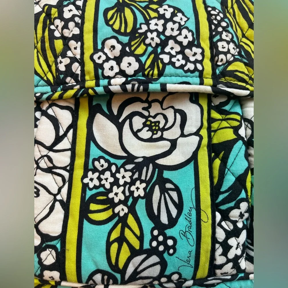 Vera Bradley Aqua and Green Quilted Baby Bag w/Changing Pad - Picture 2 of 8